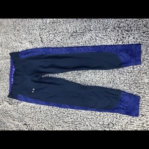 Crop under amour leggings